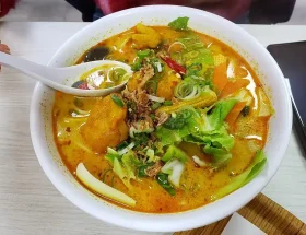 8 Rekomendasi Tempat Makan Laksa Terbaik di Singapura untuk Pecinta Kuliner