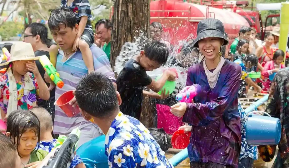 Festival Songkran di Bangkok